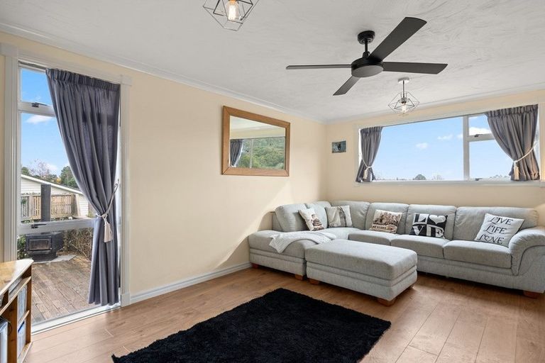 Photo of property in 41 Dingadee Street, Welcome Bay, Tauranga, 3112