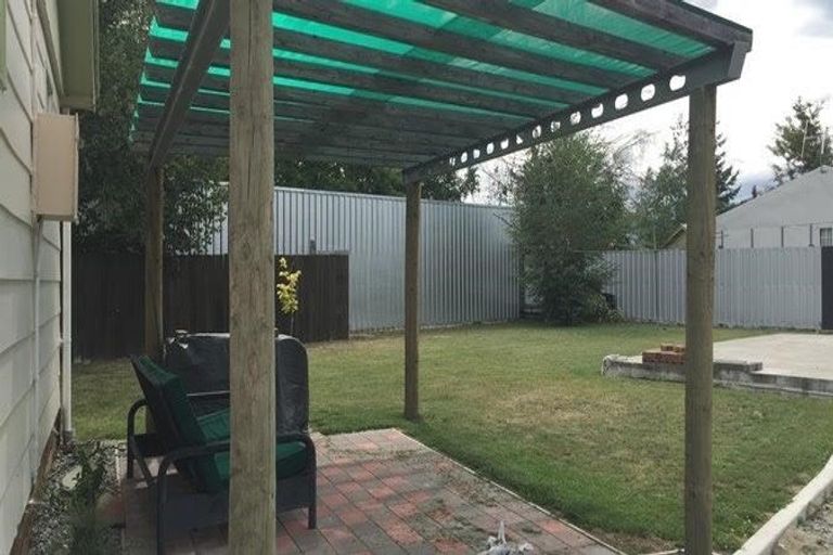 Photo of property in 35 Omahau Crescent, Twizel, 7901