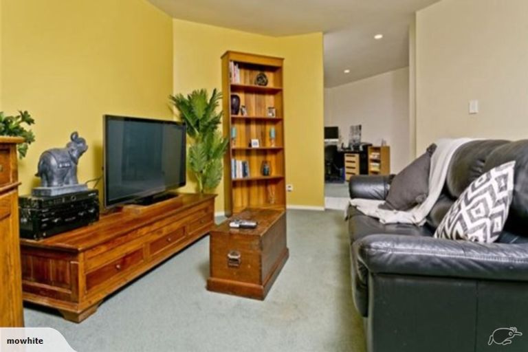 Photo of property in 16 Bluebird Crescent, Unsworth Heights, Auckland, 0632