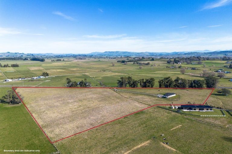 Photo of property in 63 Farm Road, Waipukurau, 4284