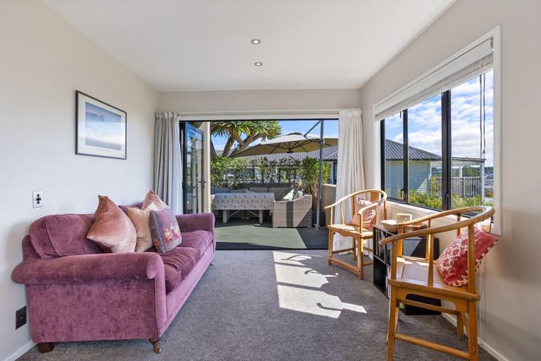 Photo of property in 17 Burns Avenue, Takapuna, Auckland, 0622