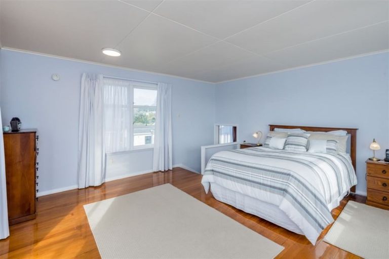 Photo of property in 25 Koromiko Street, Otaki Beach, Otaki, 5512