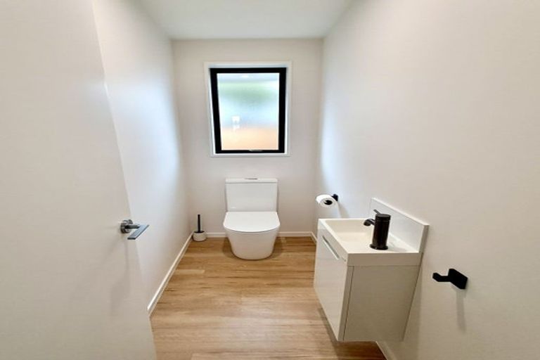 Photo of property in 6 Classic Lane, Rolleston, 7614