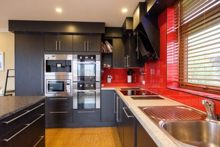 Photo of property in 52 Elwyn Crescent, Green Island, Dunedin, 9018