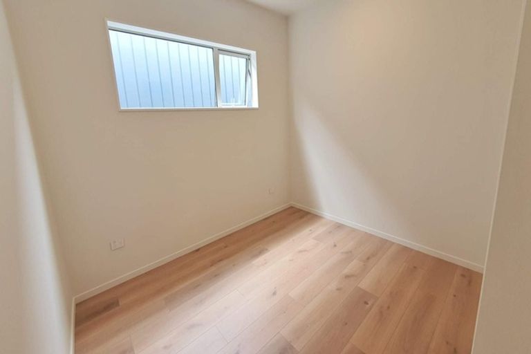 Photo of property in 22 Puhikawa Street, Massey, Auckland, 0614