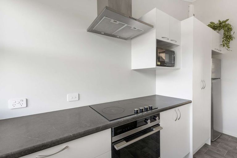 Photo of property in 14 Nevada Drive, Merrilands, New Plymouth, 4312