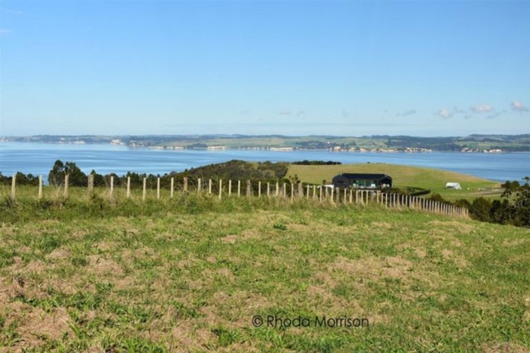 Photo of property in 16 Little Lane, Tinopai, 0593