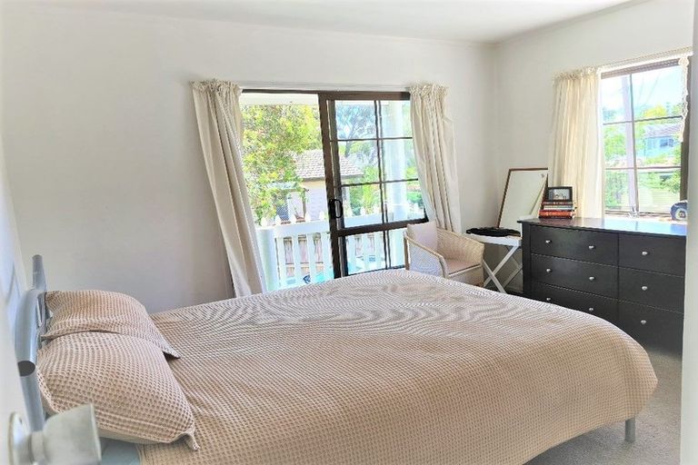 Photo of property in 1/12 Brook Street, Milford, Auckland, 0620