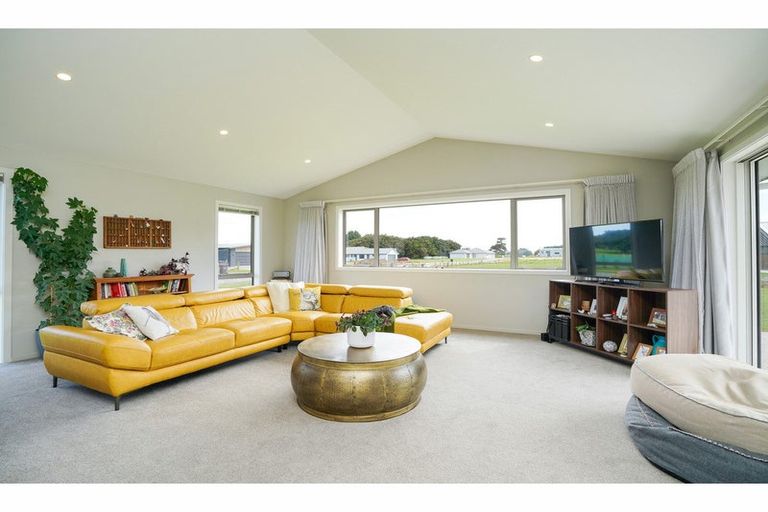 Photo of property in 115 Blairlogie Close, Otatara, Invercargill, 9879