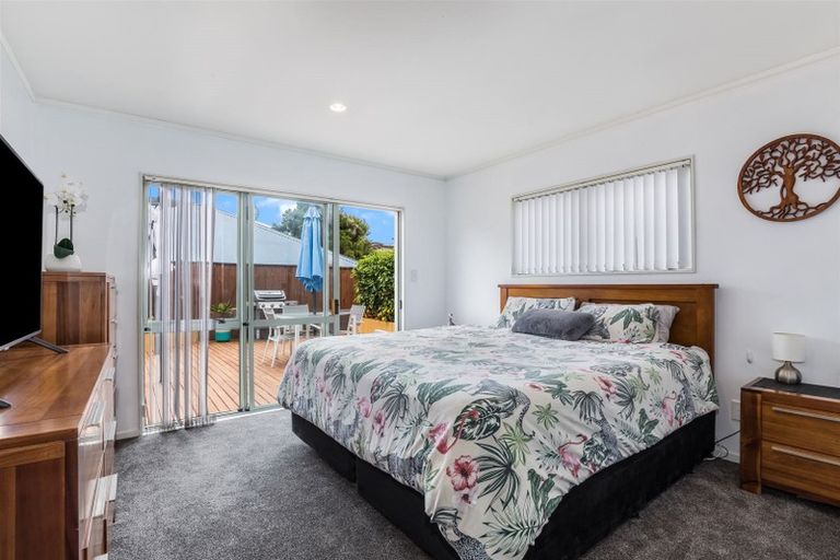 Photo of property in 57b Albatross Close, Whitby, Porirua, 5024