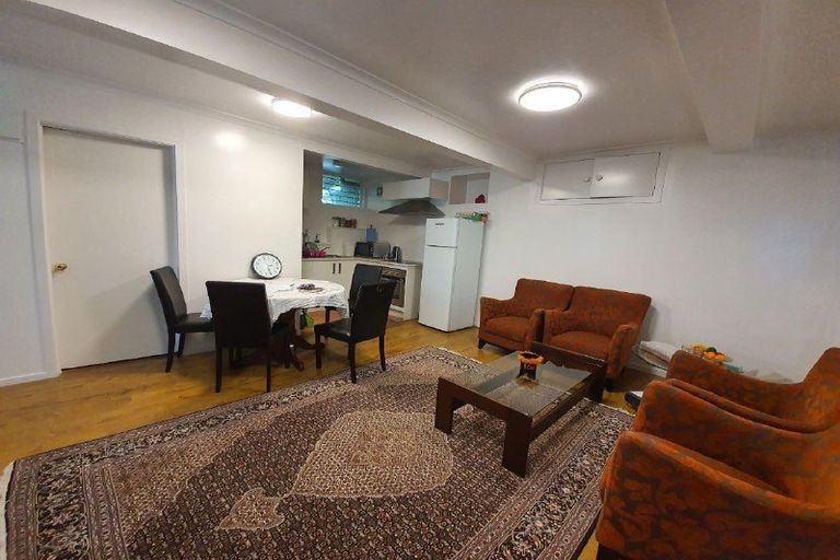 Photo of property in 41 Hatherlow Street, Glenfield, Auckland, 0629