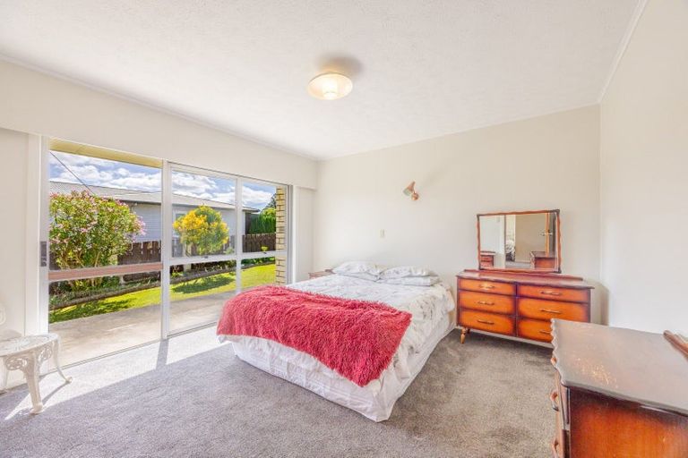 Photo of property in 12e Saint Marys Road, Waipukurau, 4200