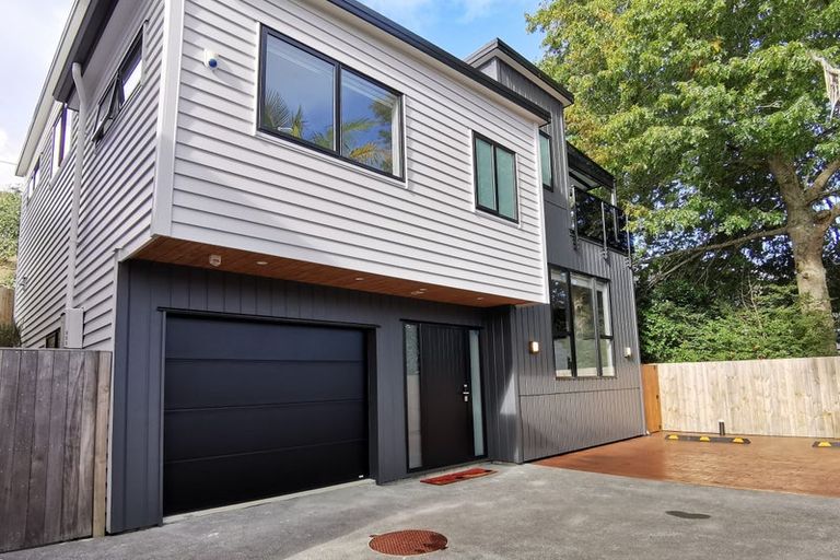 Photo of property in 57e Hogans Road, Glenfield, Auckland, 0629