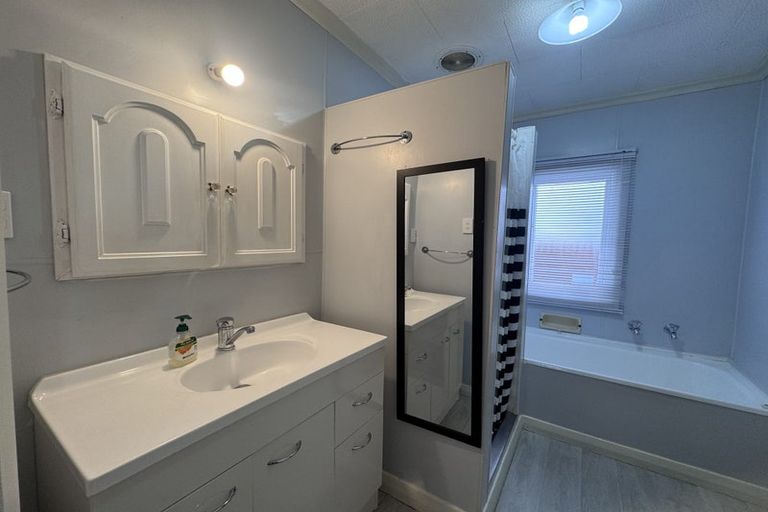 Photo of property in 24 Aorangi Street, Feilding, 4702