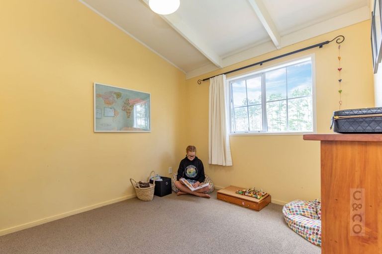 Photo of property in 30 Riverland Road, Kumeu, 0892