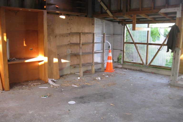 Photo of property in 24 Stone Street, Miramar, Wellington, 6022