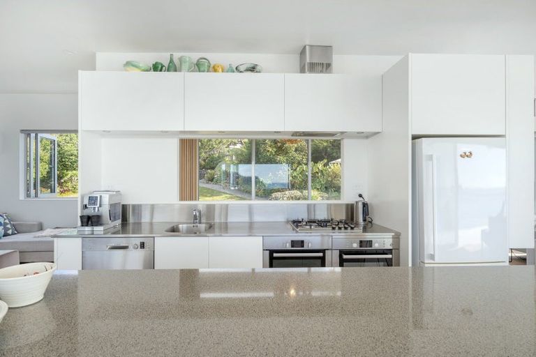 Photo of property in 217 Paku Drive, Tairua, 3508