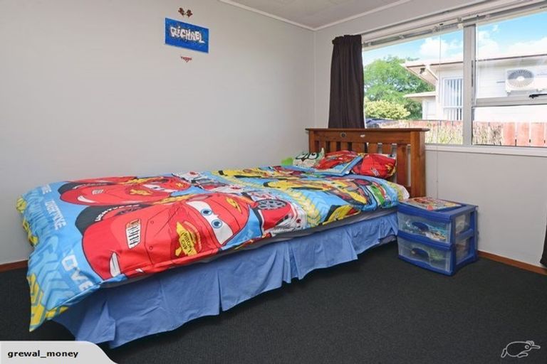 Photo of property in 56 Boundary Road, Clover Park, Auckland, 2019