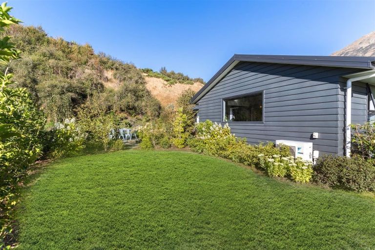 Photo of property in 17 Sandford Terrace, Lower Shotover, Queenstown, 9304