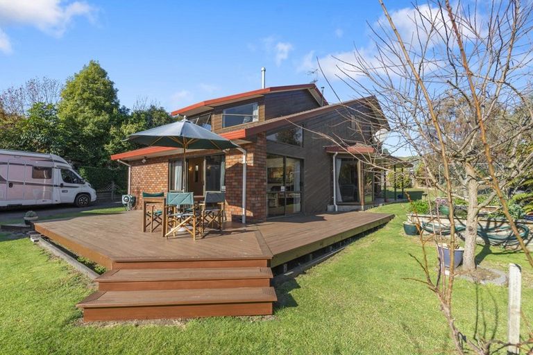 Photo of property in 4 Blackmore Drive, Lynmore, Rotorua, 3010