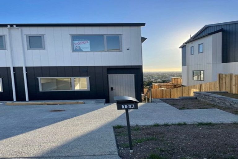 Photo of property in 15a Crestview Rise, Papakura, 2110