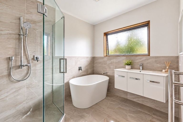 Photo of property in 23 Coromandel Crescent, Mairangi Bay, Auckland, 0630