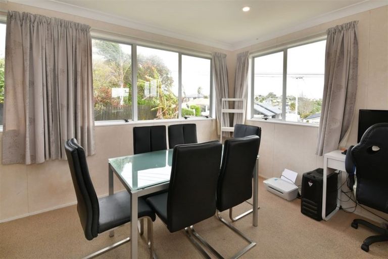 Photo of property in 111 Stanmore Bay Road, Stanmore Bay, Whangaparaoa, 0932