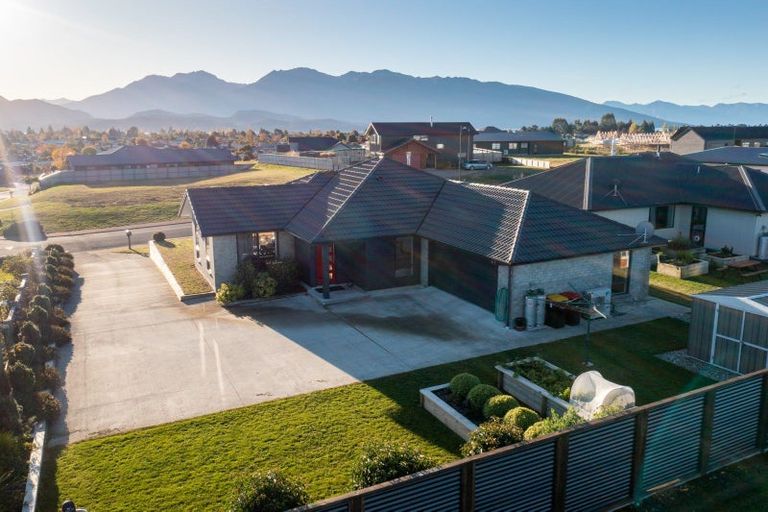 Photo of property in 24 Burnby Drive, Te Anau, 9679