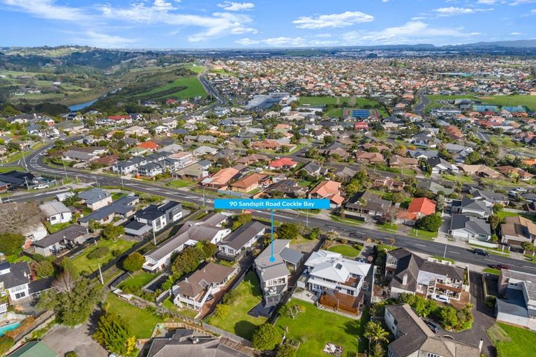 Photo of property in 90 Sandspit Road, Shelly Park, Auckland, 2014