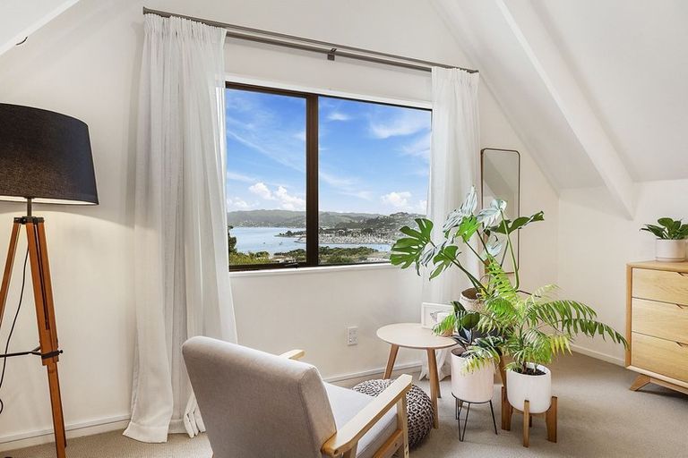 Photo of property in 14 Doon Grove, Papakowhai, Porirua, 5024