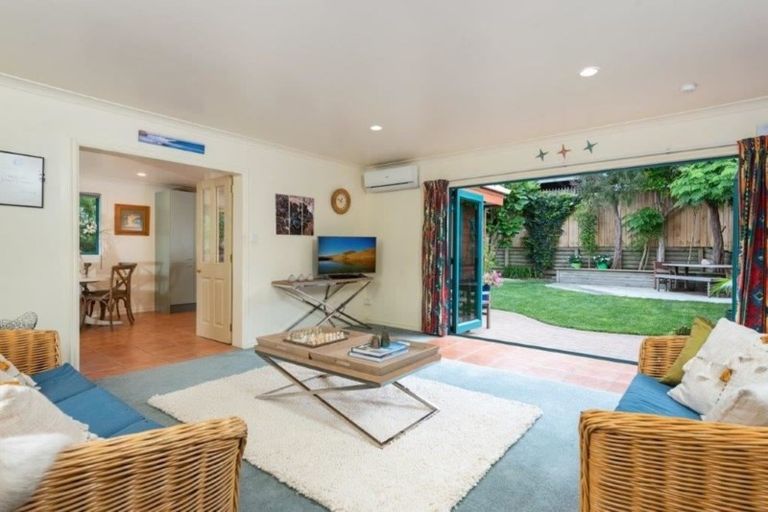 Photo of property in 99a Simpson Road, Papamoa Beach, Papamoa, 3118