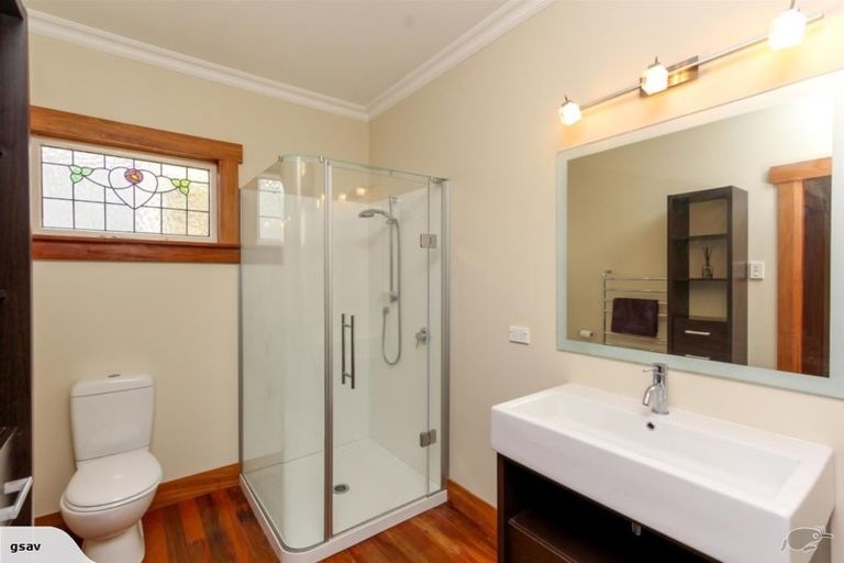 Photo of property in 117 Pendarves Street, New Plymouth, 4312
