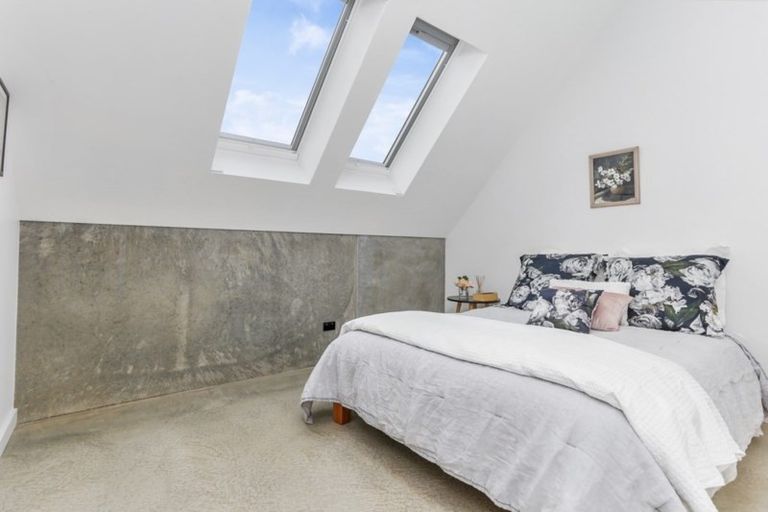 Photo of property in 81 Queen Street, Northcote Point, Auckland, 0627