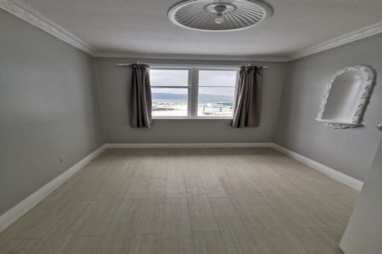 Photo of property in 10 Korokoro Road, Korokoro, Lower Hutt, 5012