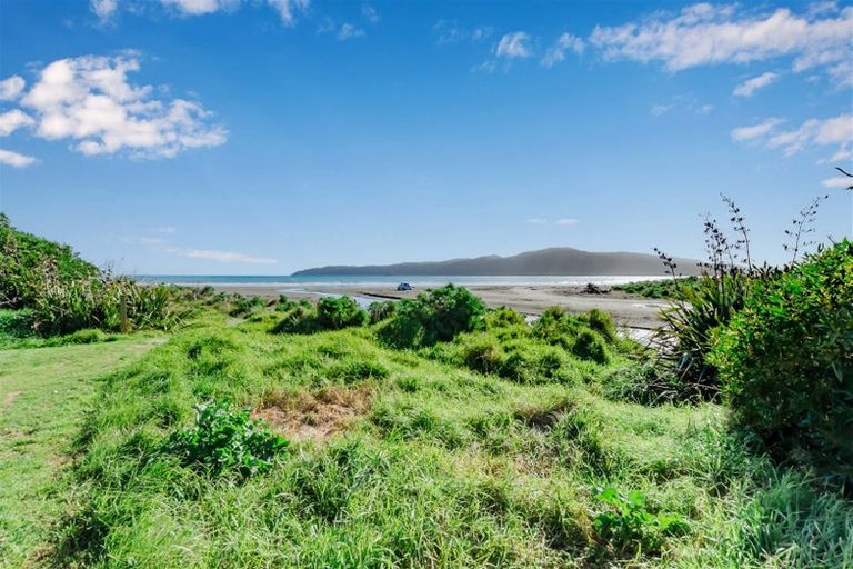 Photo of property in 41a Eatwell Avenue, Paraparaumu Beach, Paraparaumu, 5032