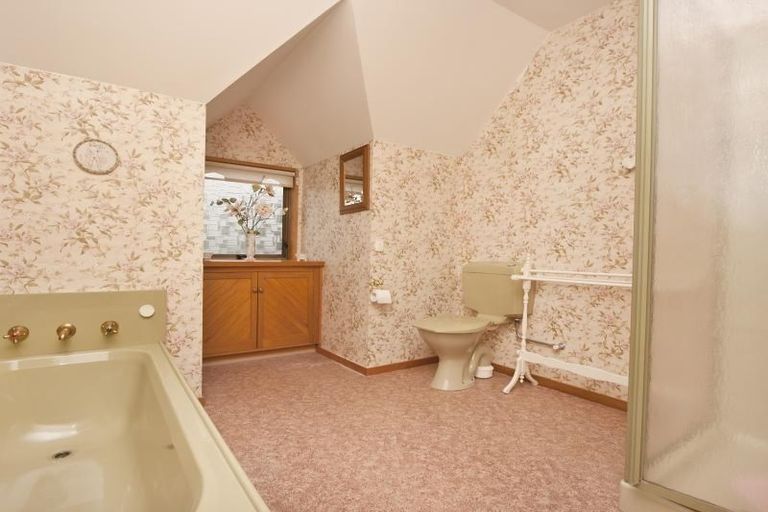 Photo of property in 144 Victoria Avenue, Hokowhitu, Palmerston North, 4410