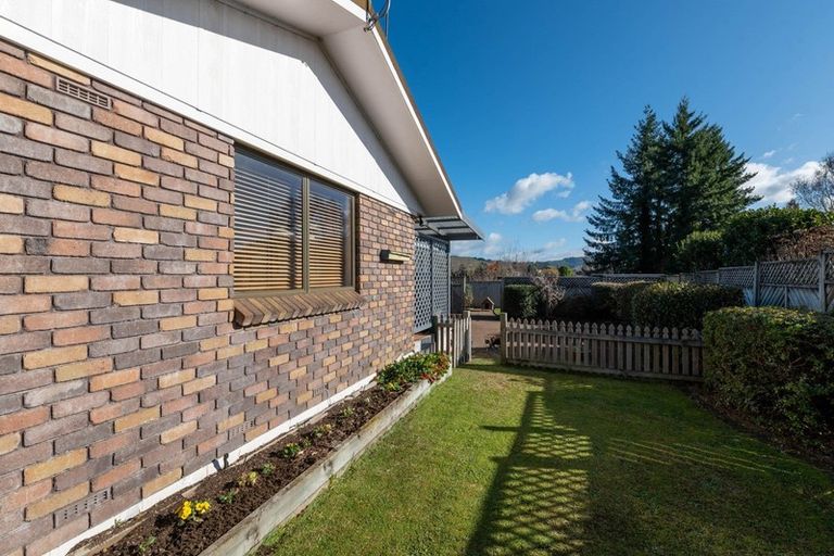 Photo of property in 44 Pegasus Drive, Sunnybrook, Rotorua, 3015
