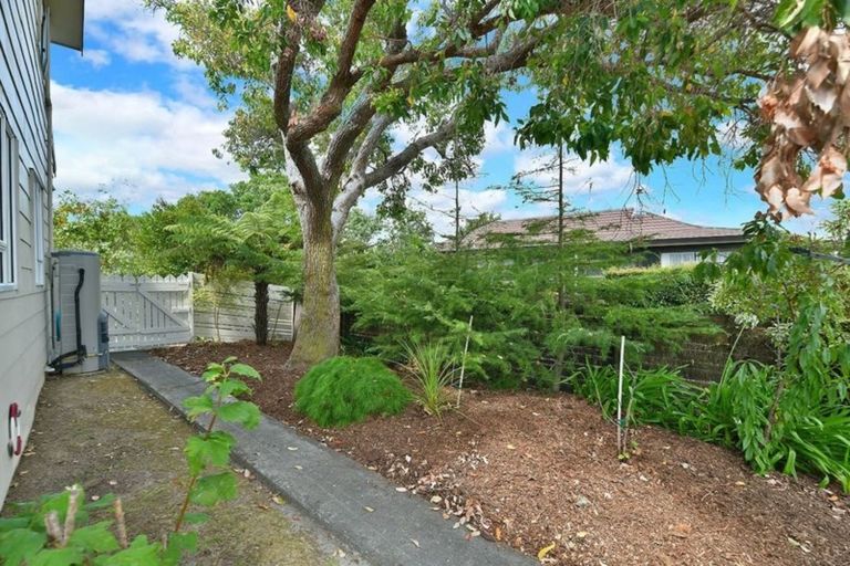 Photo of property in 4 Albert Hall Drive, Red Beach, 0932