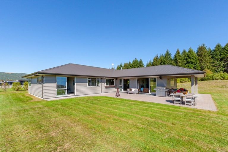 Photo of property in 28/500 Kinloch Road, Kinloch, Taupo, 3377