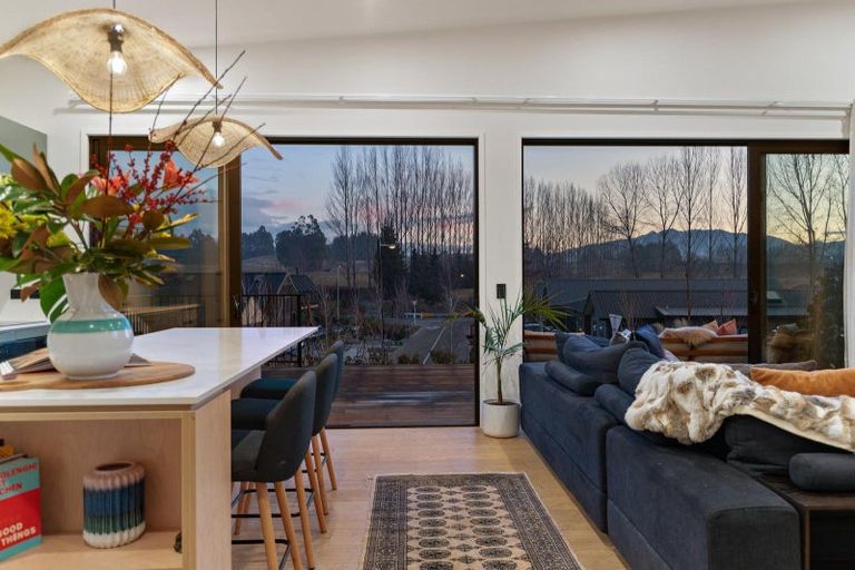 Photo of property in 5 Brodie Avenue, Arrowtown, 9302