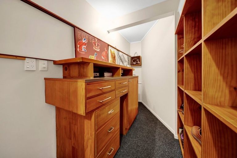 Photo of property in 339a Devon Street West, New Plymouth, 4310