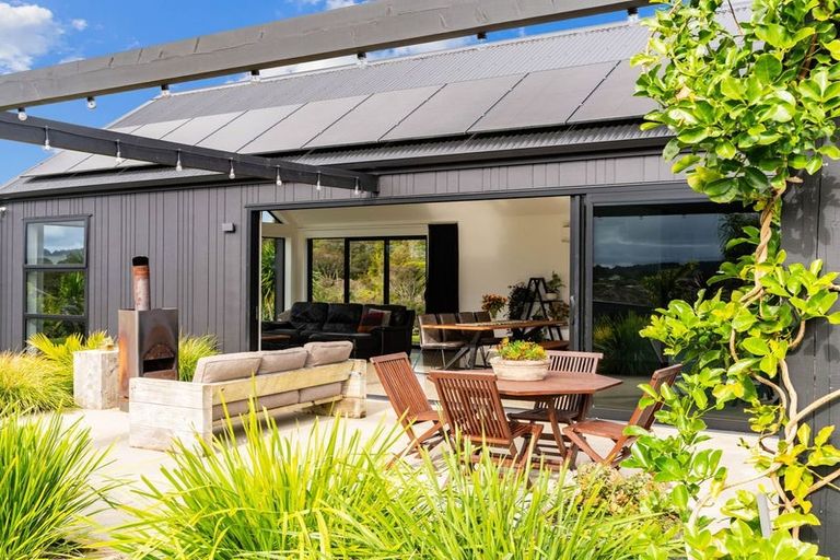 Photo of property in 136 Karanui Road, Te Kamo, Kamo, 0185