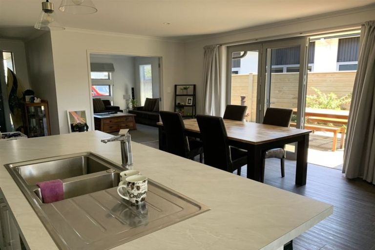 Photo of property in 553 Grenada Street, Papamoa Beach, Papamoa, 3118