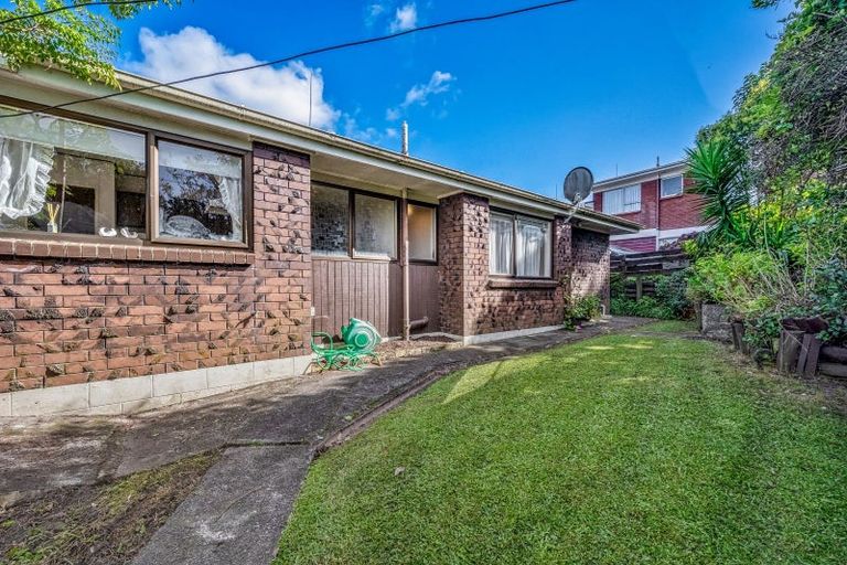 Photo of property in 3/50 Moore Street, Howick, Auckland, 2014