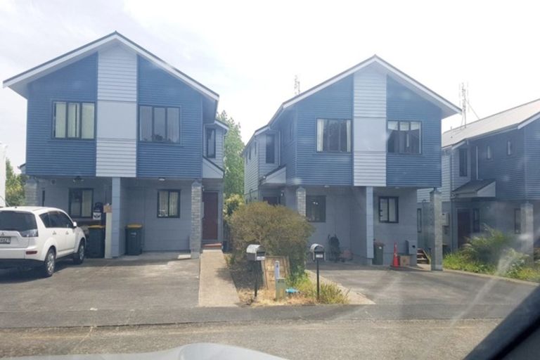 Photo of property in 693 East Coast Road, Browns Bay, Auckland, 0630