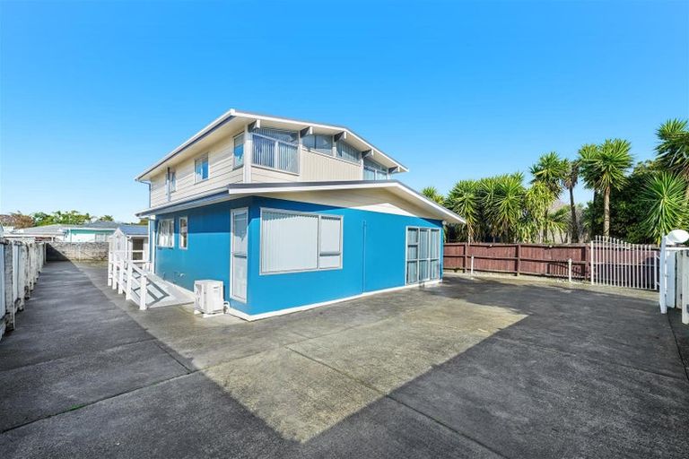 Photo of property in 10 Tabitha Crescent, Henderson, Auckland, 0612