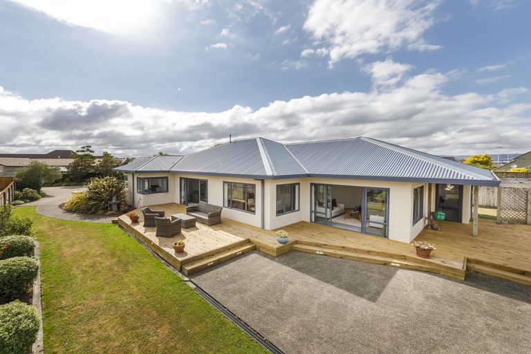 Photo of property in 21 Washington Parade, Milson, Palmerston North, 4414