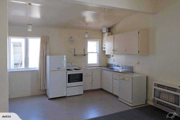 Photo of property in 4 Prince Street, Mount Victoria, Wellington, 6011