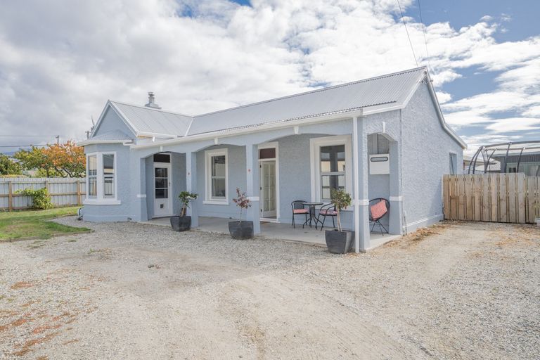 Photo of property in 22 Clutha Street, Alexandra, 9320