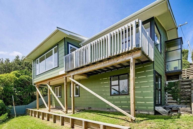 Photo of property in 63a Tannadyce Street, Strathmore Park, Wellington, 6022